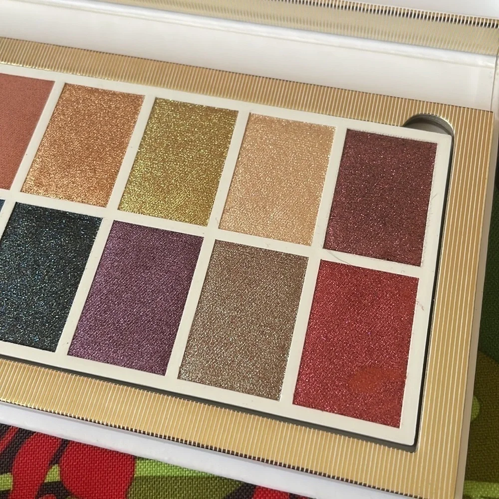 Brand New Kat Von D Set of 2 Vegan Eyeshadow Palettes, Setting Powder & Red Lip